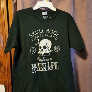 Girls skull shirt size 9-10